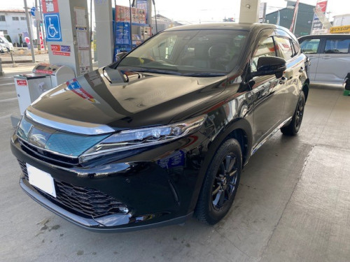 中古車「トヨタ・ハリアー」納車しました!