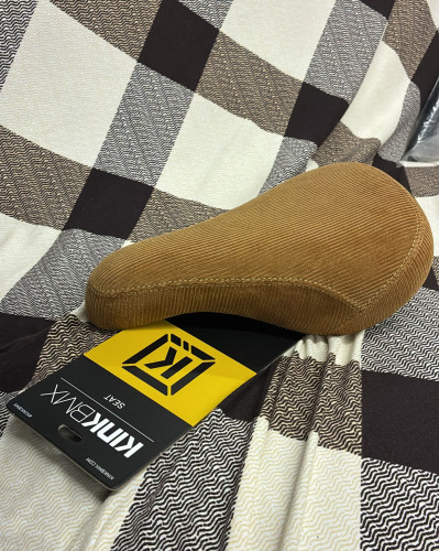 人気サドル待望の再入荷！　その１