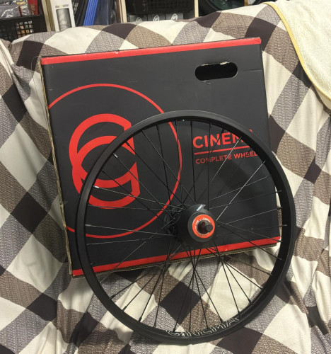 早い者勝ちのお買い得ホイールSET&軽量チューブ入荷!