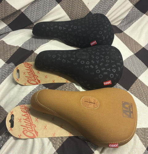 奇跡的に再入荷した限定サドル！