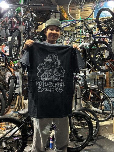 チェーンもTシャツも！