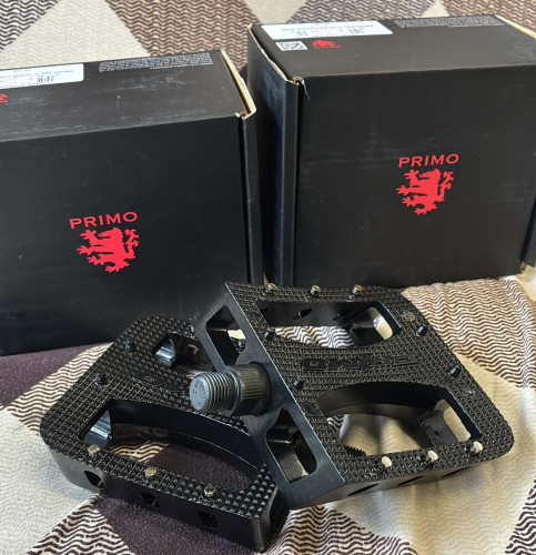 人気再燃中のアルミ製ペダル再入荷！