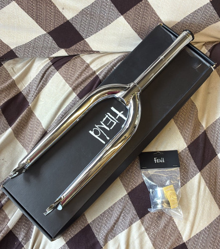 【FIEND】アイテム続々入荷してます！