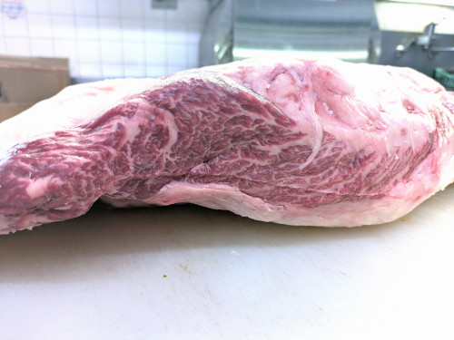 茨城県産の雌牛