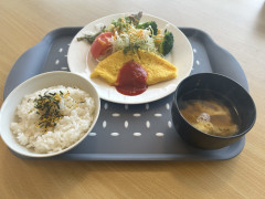 お子様オムレツ