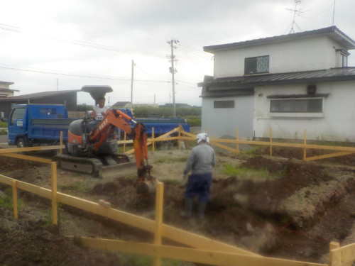 「高屋のお家」基礎着工