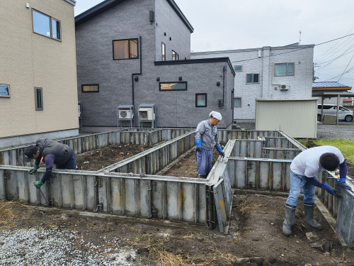 「賀田のお家」基礎工事に着工いたしました！