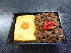 お弁当も承っております