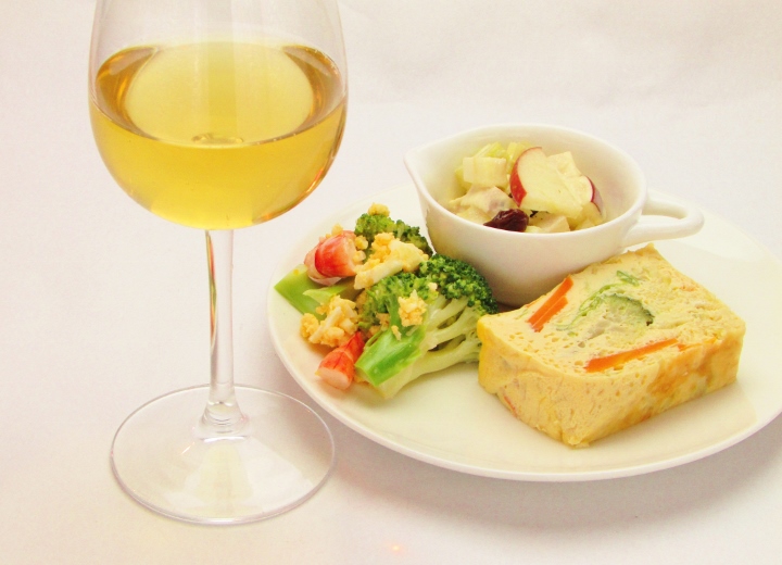 Wine&Deli0067 (720x520).jpg