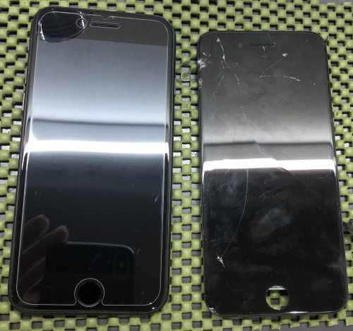 iPhoneSE(第2世代) 画面交換修理　　枚方市南樟葉からお越しいただきました！