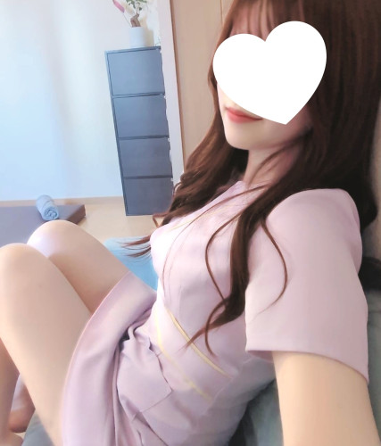 白山ななみさん(26)