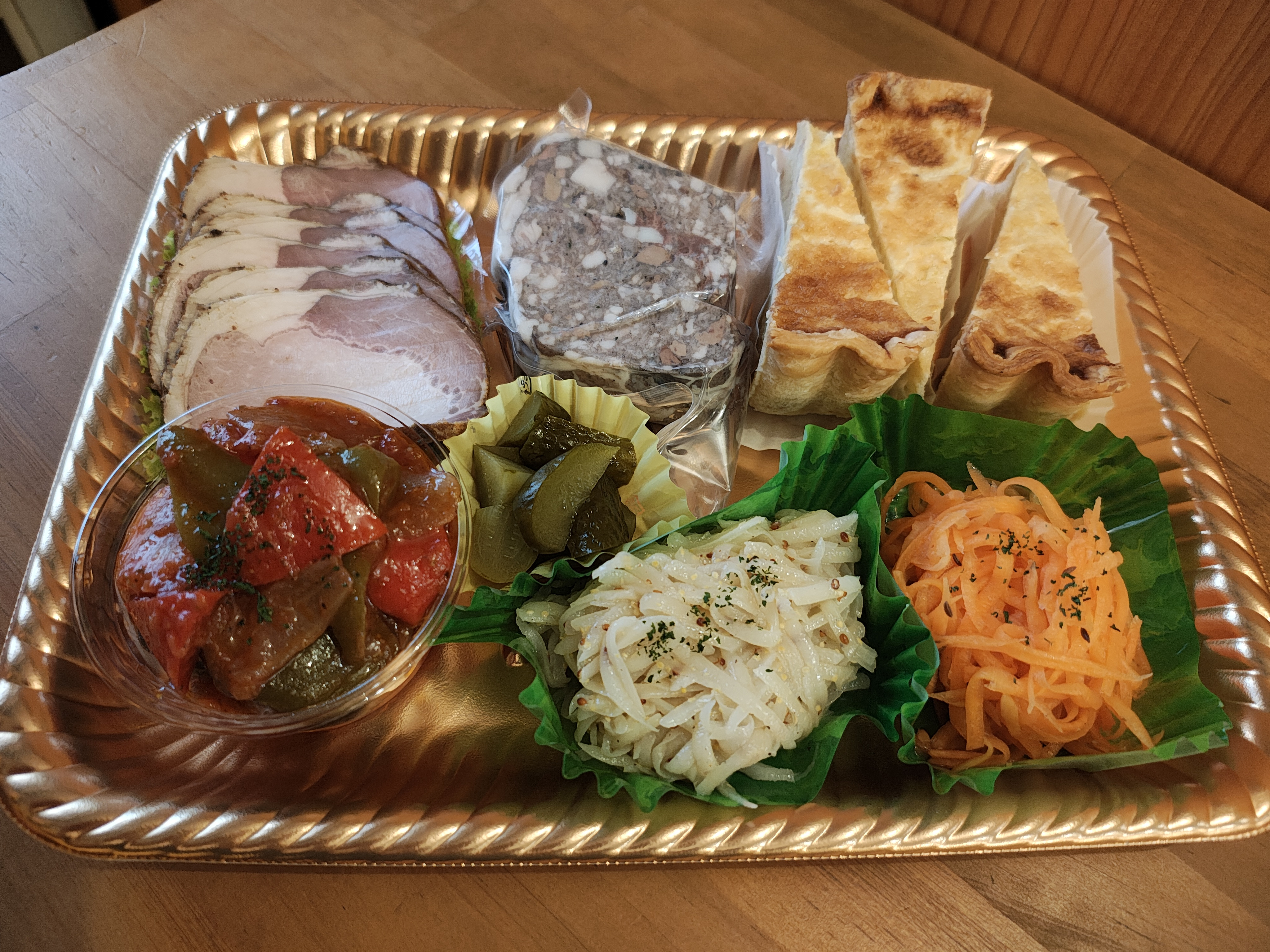 オードブル盛り合わせ（3名用）