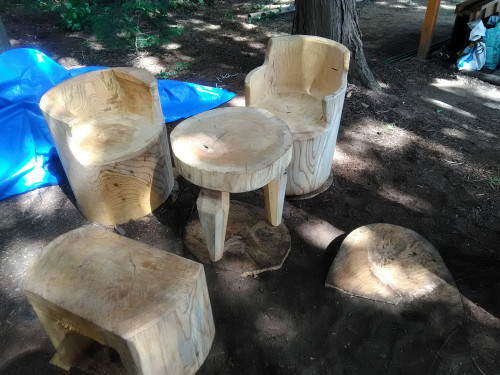 ヒノキ椅子・テーブル.jpg