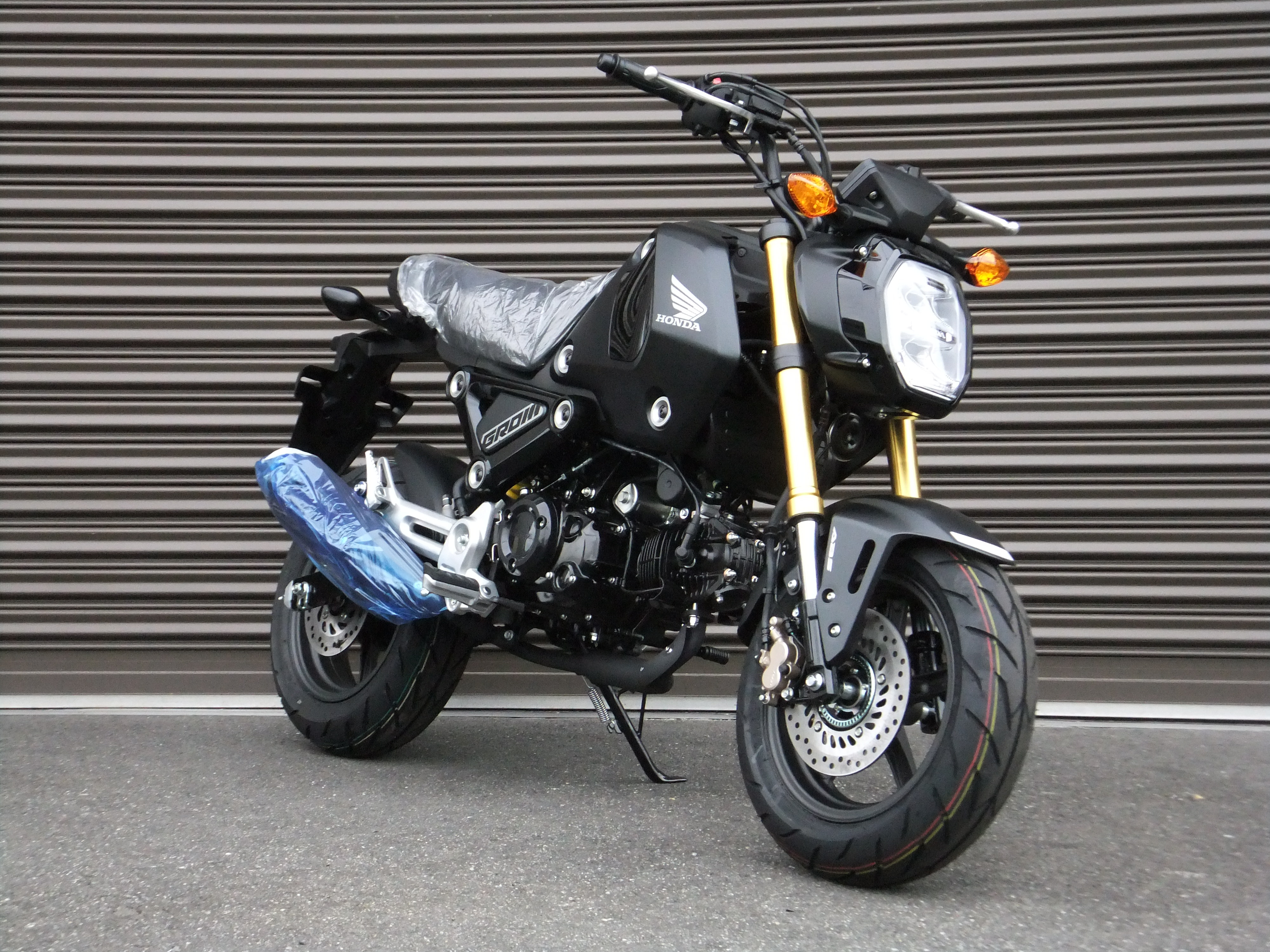 2021年モデル GROMのマットブラックが入荷しました。