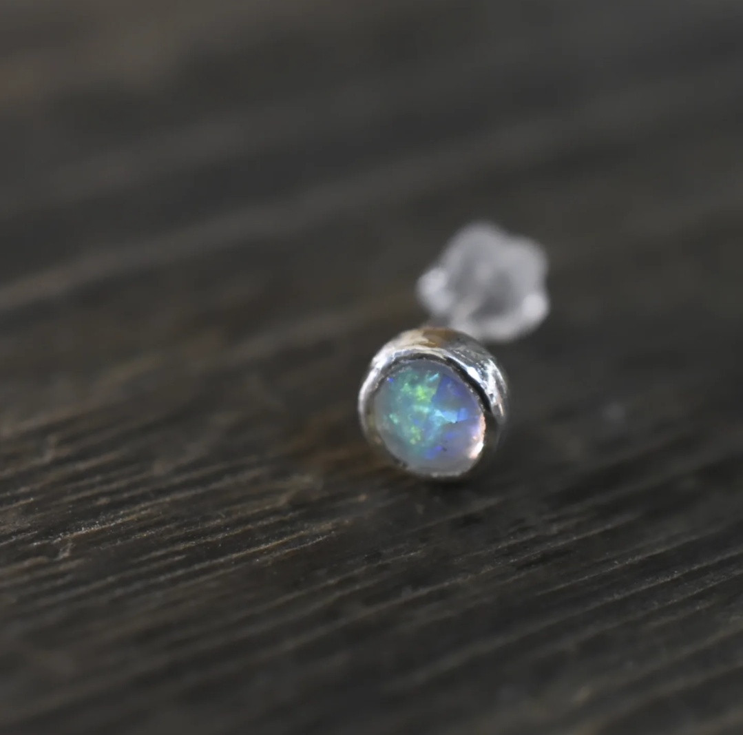 👂️覆輪留めピアス👂️