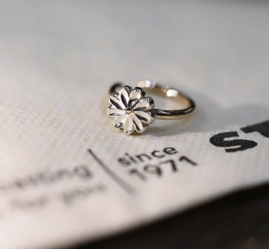 🌼お花イヤーカフ🌼