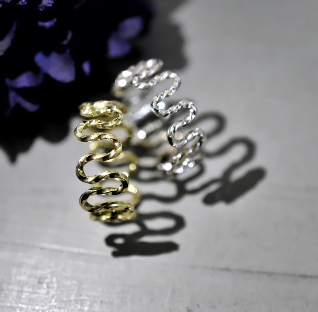 〰️うねうねリング〰️