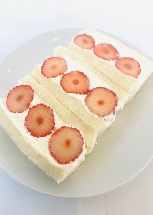 いちごサンド