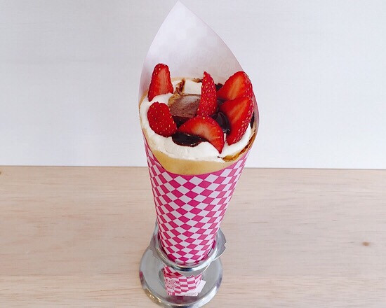 いちご生チョコケーキ生クリーム