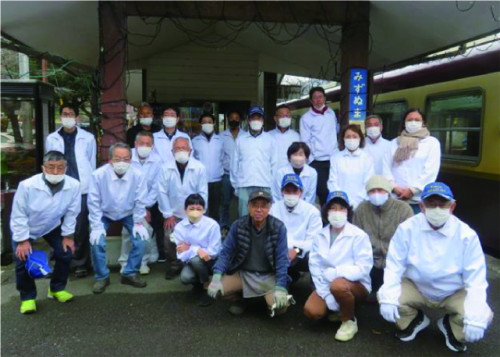 社会奉仕活動報告 わたらせ渓谷鐵道水沼駅 イルミネーション設置