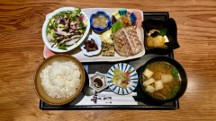 与一和ンプレート膳 那須山豚ロースのグリル