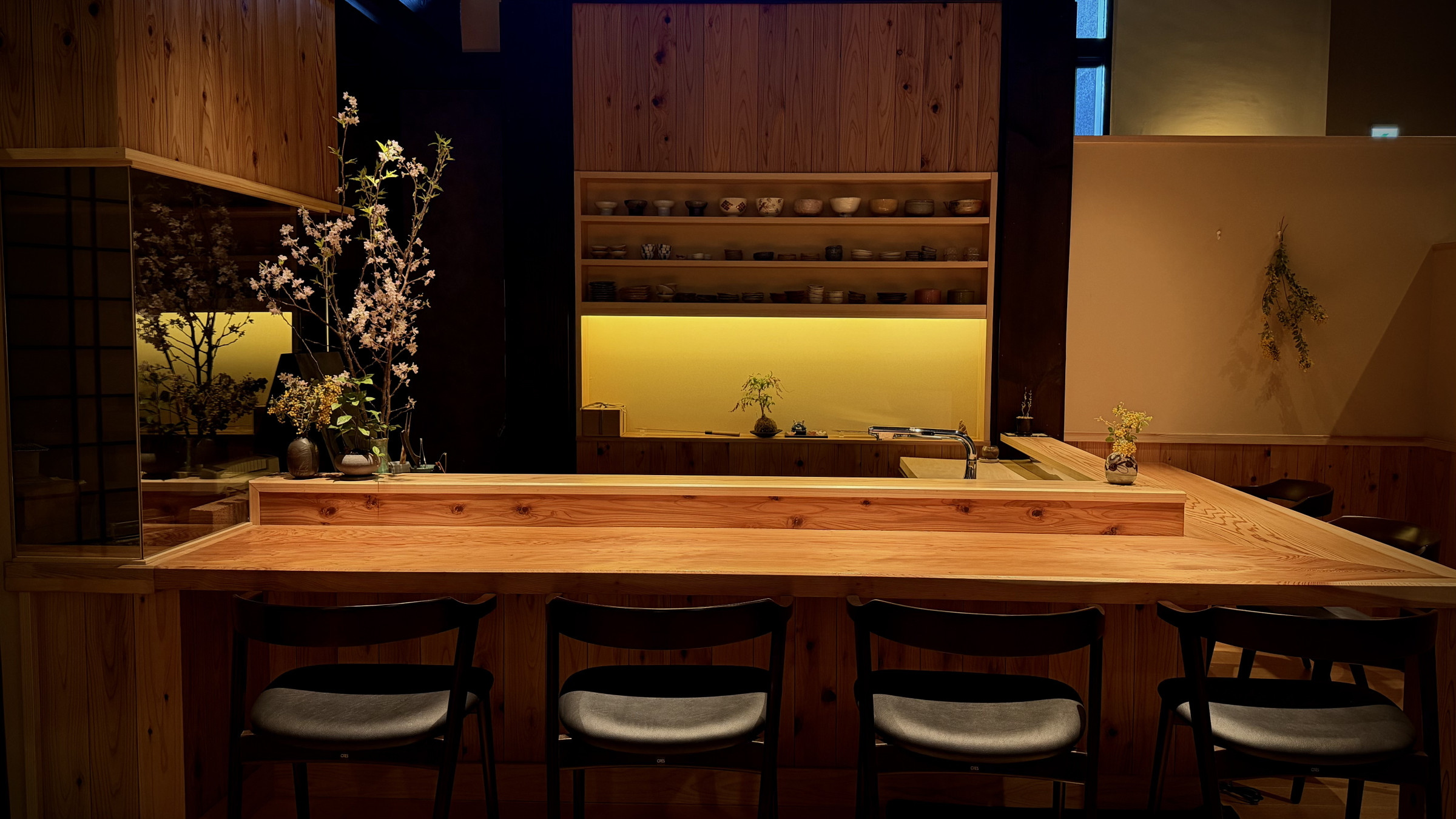 6席限定のカウンター