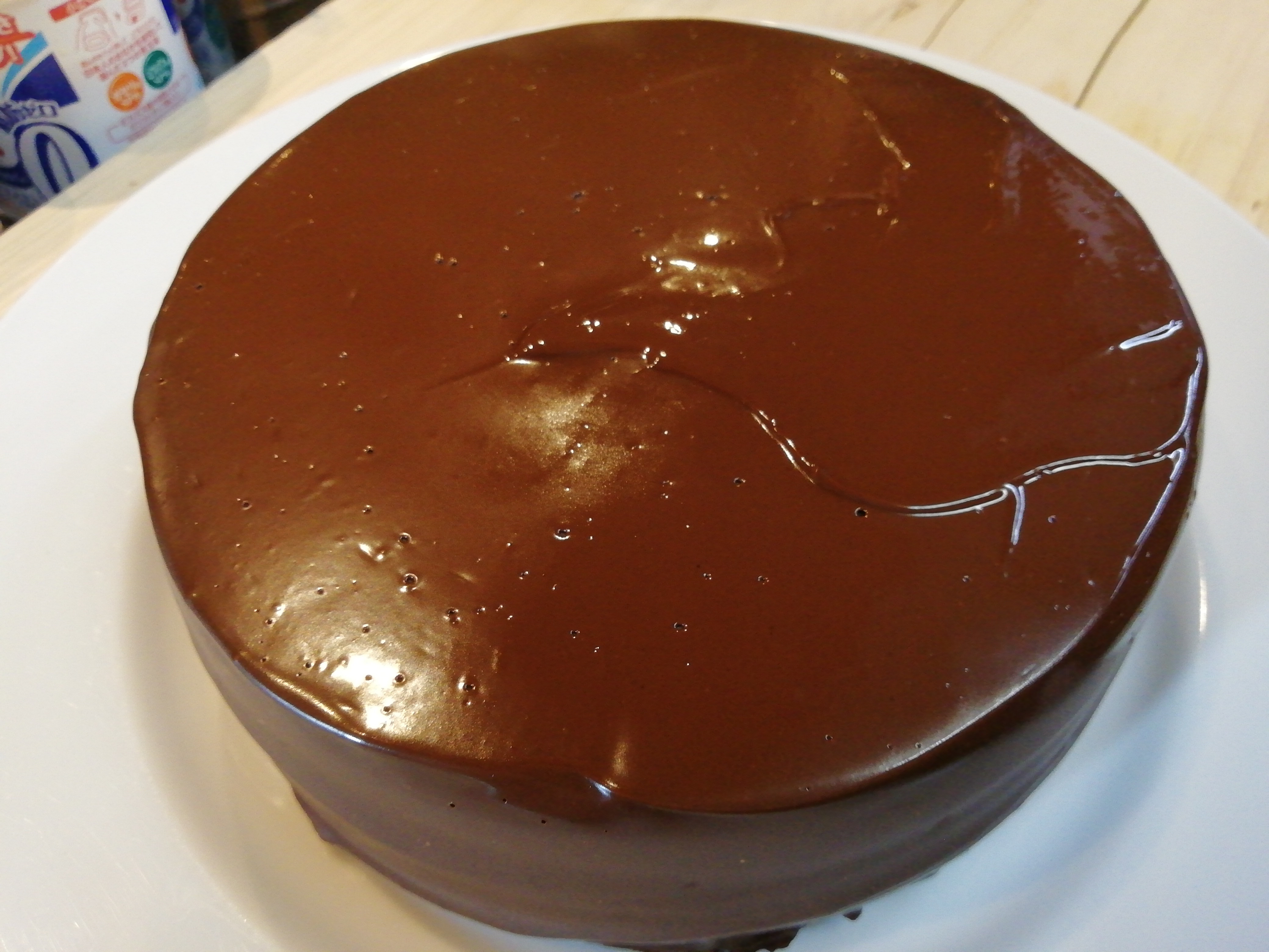 スタンダードなチョコレートケーキ　…