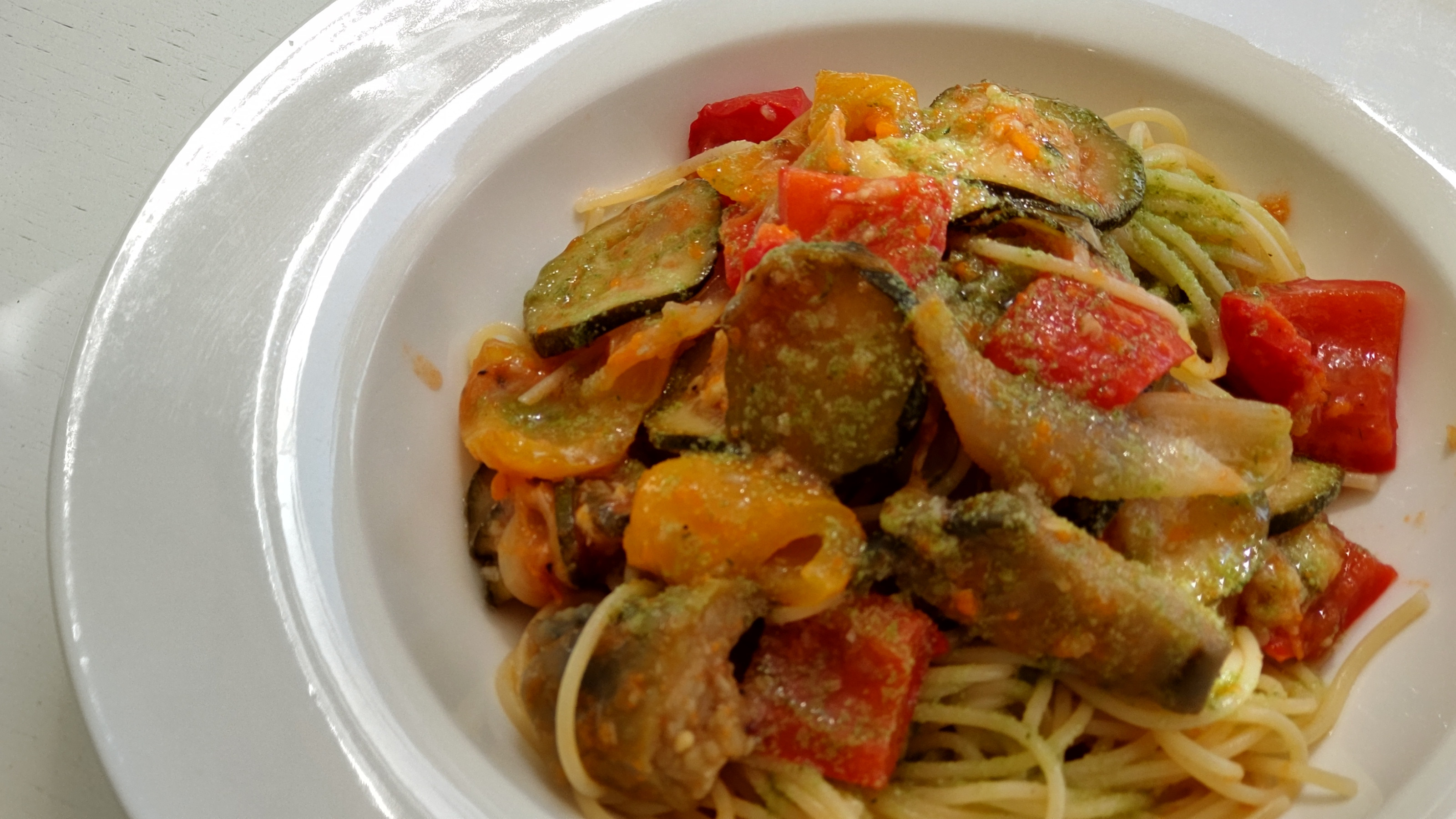 夏野菜の冷製パスタ