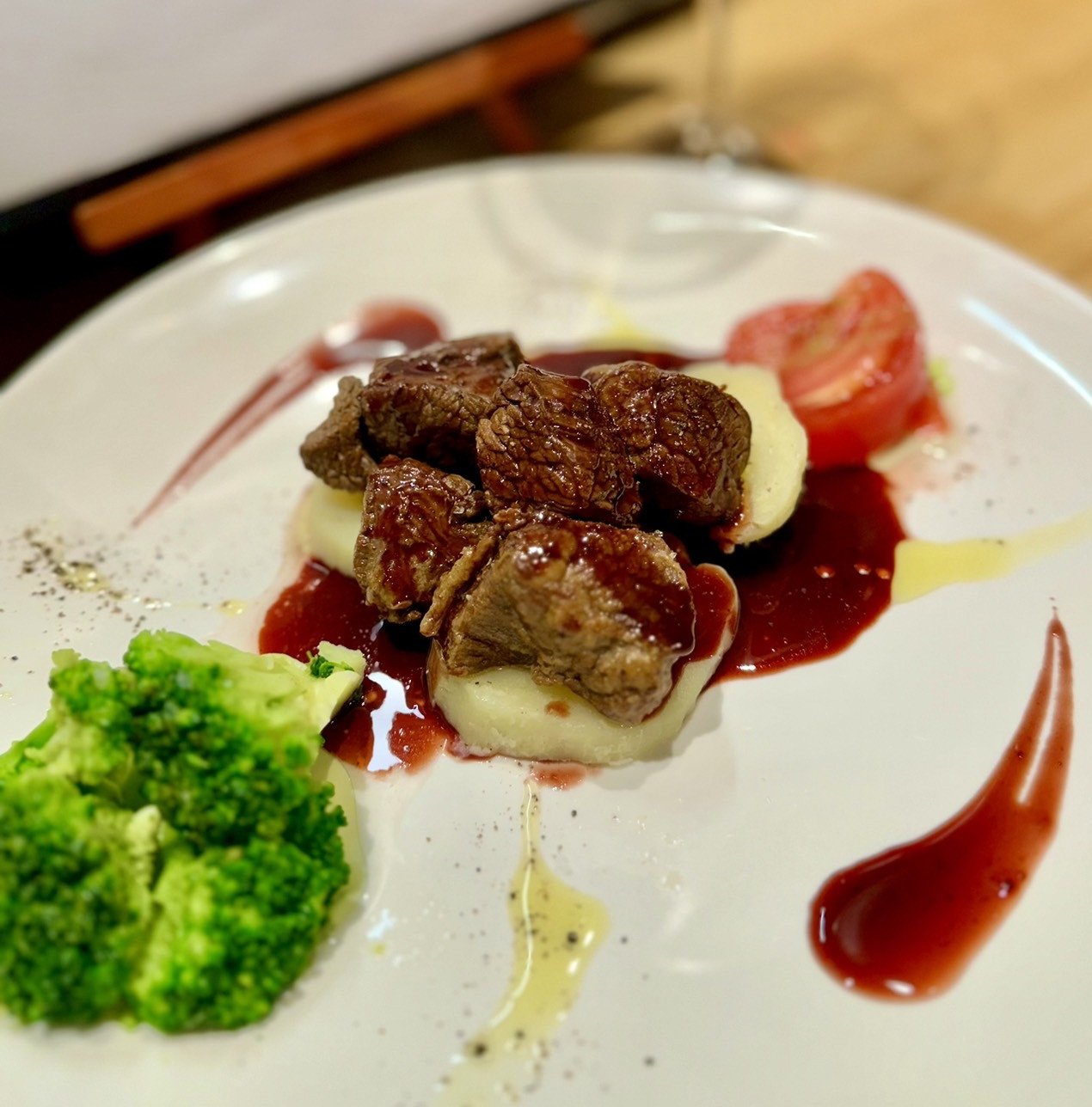 【ランチ】葡萄牛の赤ワイン煮