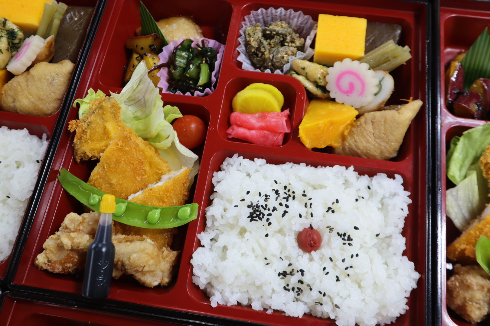 弁当1000円(税別)