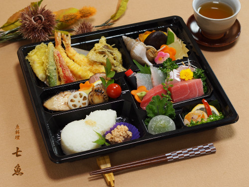 仕出し弁当の予約承ります!【お持ち帰りも可能】