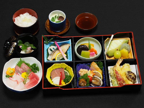 大泉学園に法事料理の仕出し宅配【お斎】