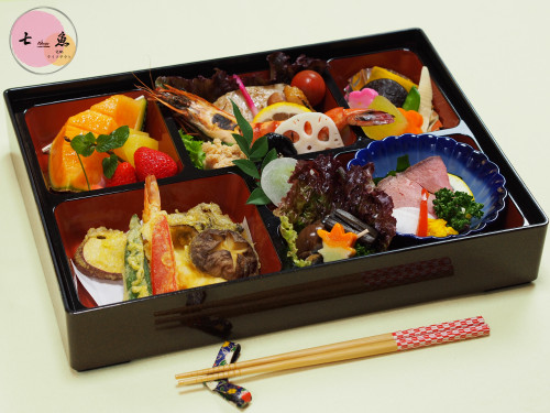 谷原に誕生祝い仕出し料理の宅配