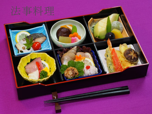 武蔵関に法事料理の仕出し宅配【四十九日】