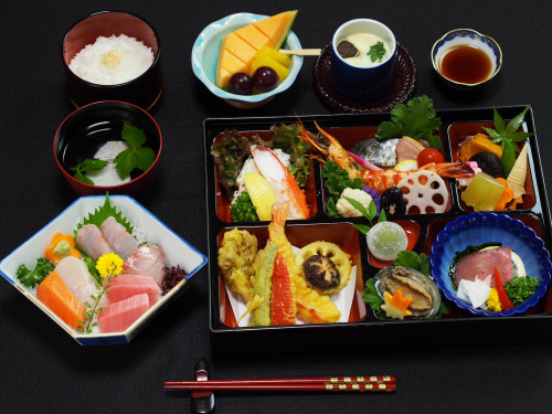 仕出し料理 七魚コース