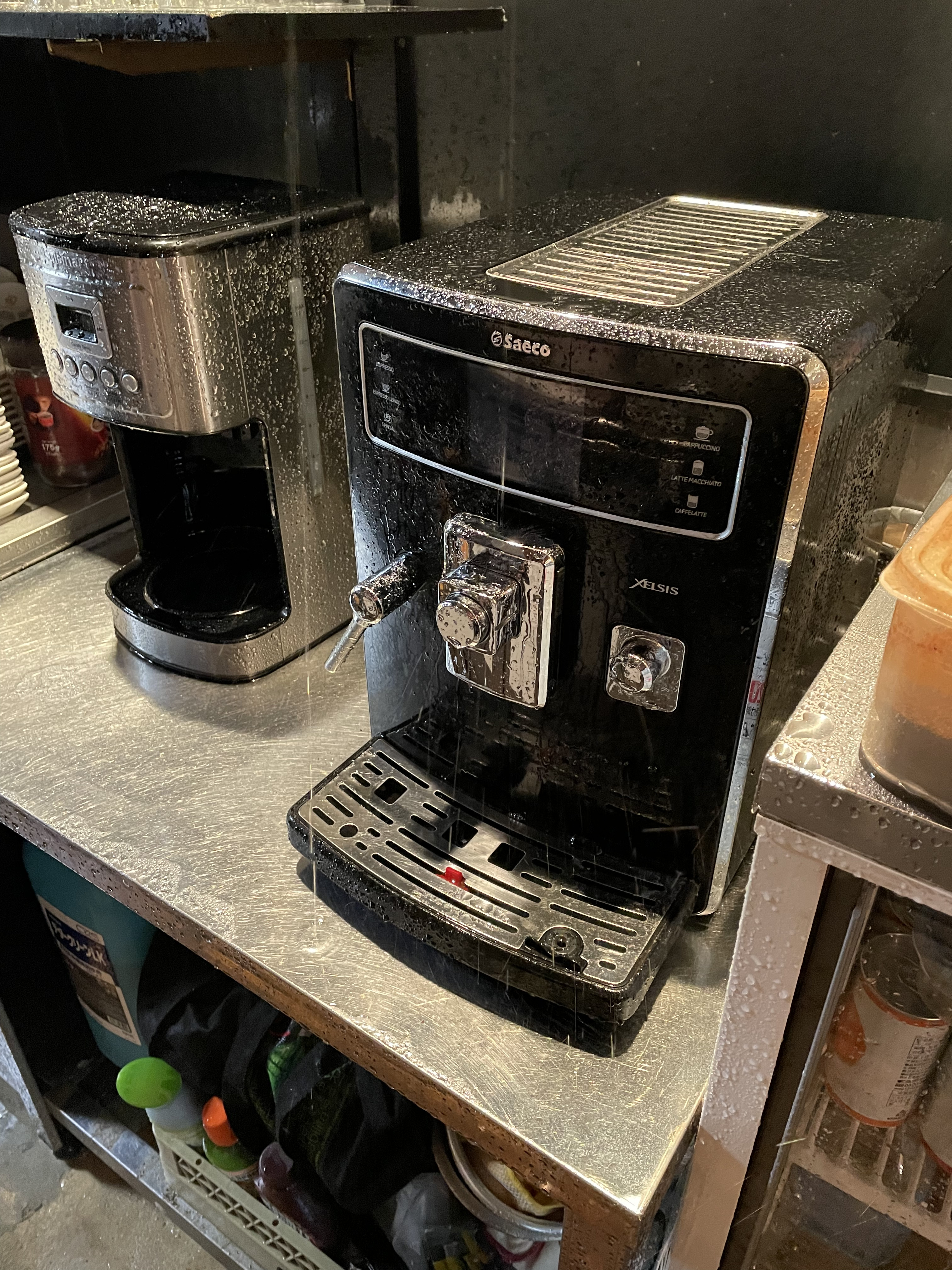 漏電の為本日も営業できません😭