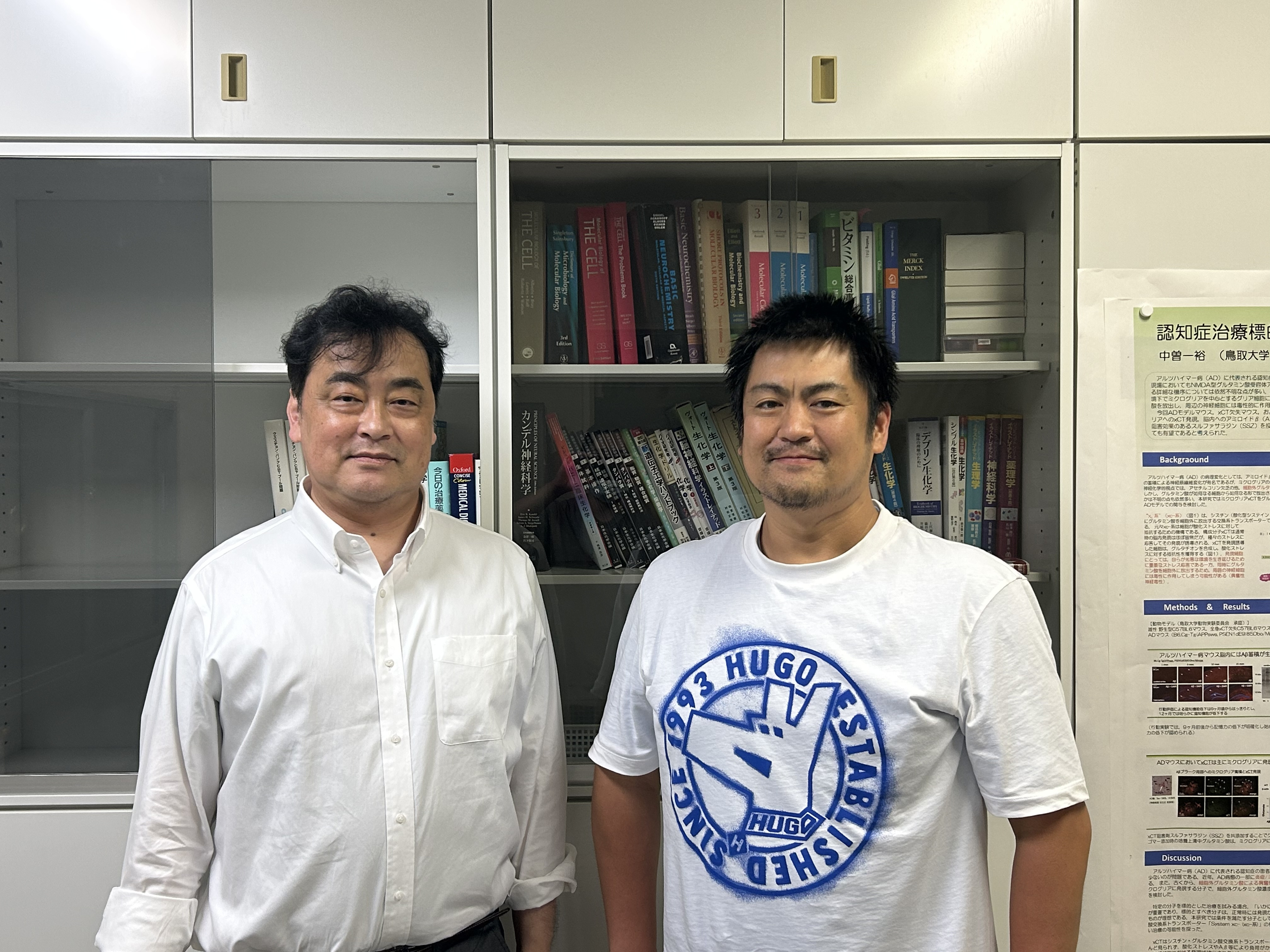 イリノイ大学シカゴ校の佐野晃之博士が教室を訪問してくれました