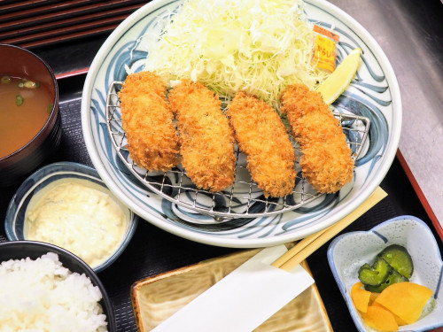 カキフライ定食始めました