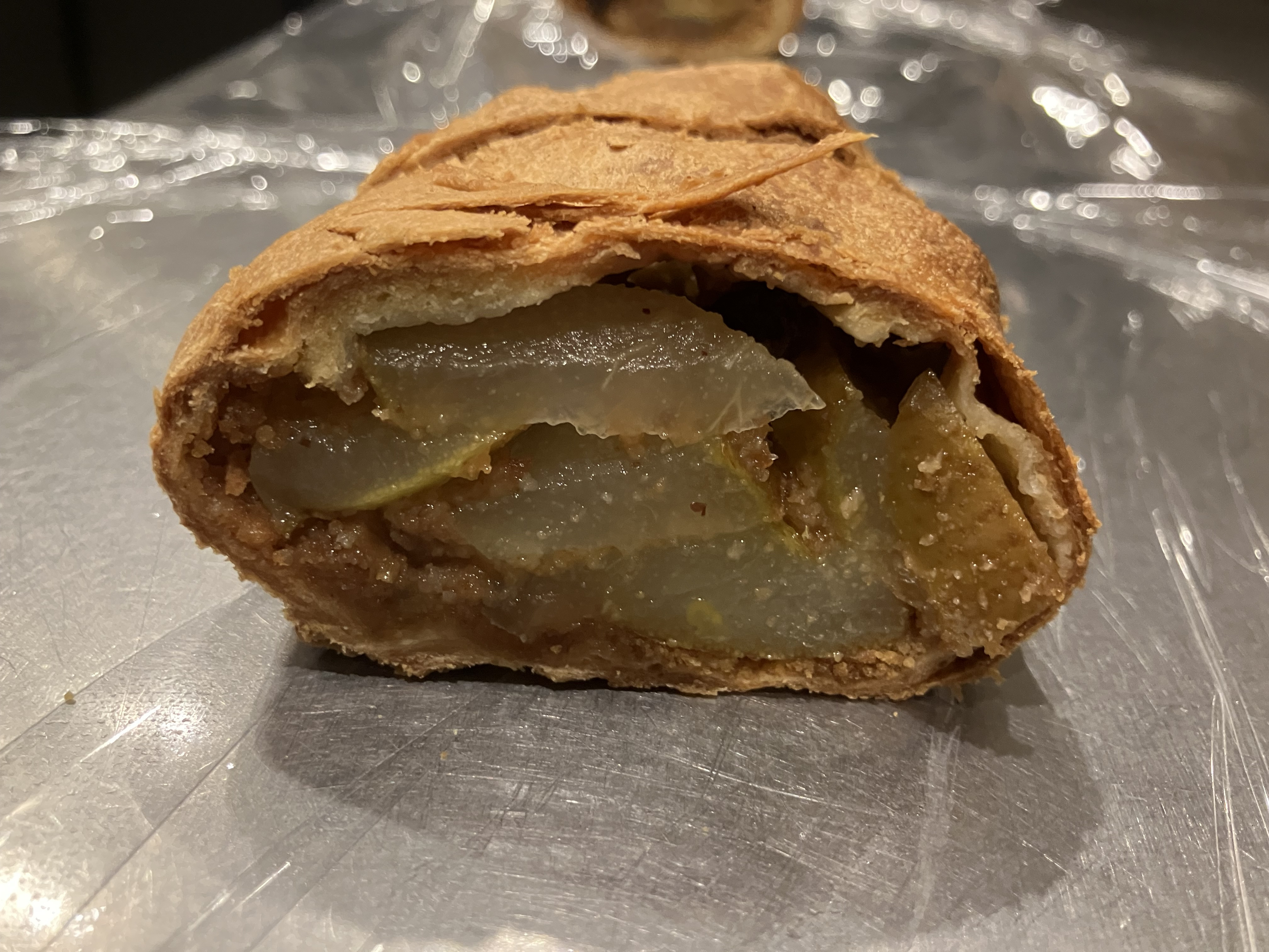 洋梨のストゥルーデル