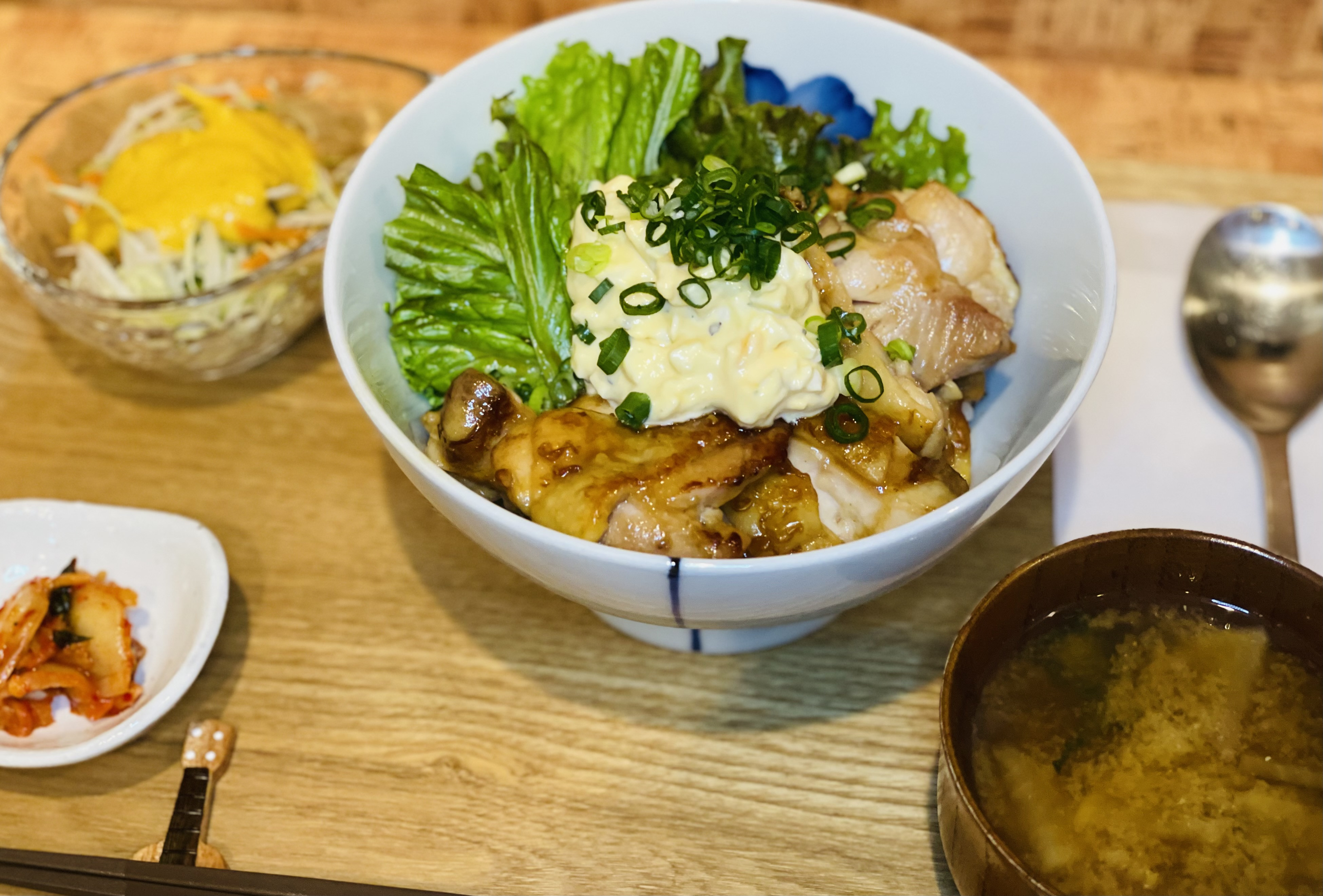 今週はてりたま丼