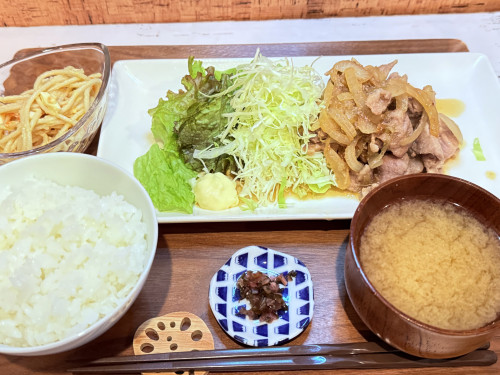 今週は豚の生姜焼き