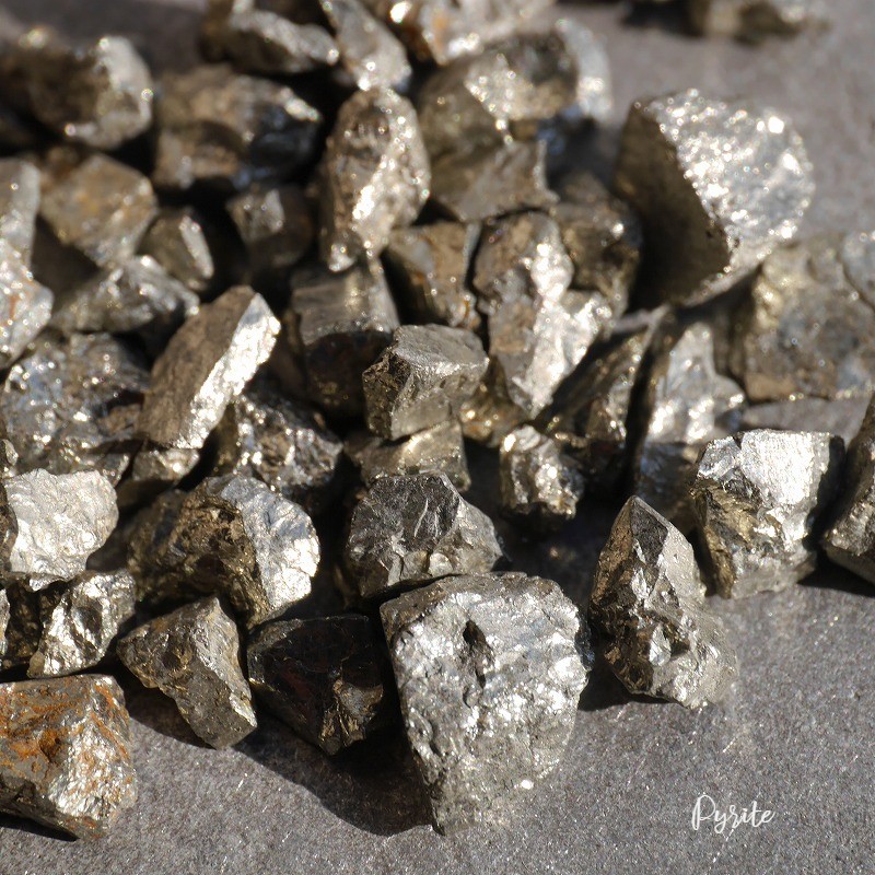 天然石 約20g分詰合せパイライト(ペルー産)原石さざれ石 約5～15mm前後 穴なし黄鉄鉱