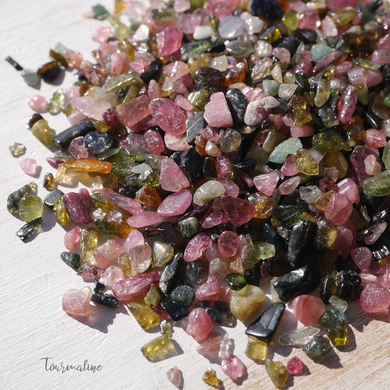 天然石トルマリン(ブラジル産)マルチカラー小粒さざれ石 約30g分詰合せ約2～8mm 穴なし