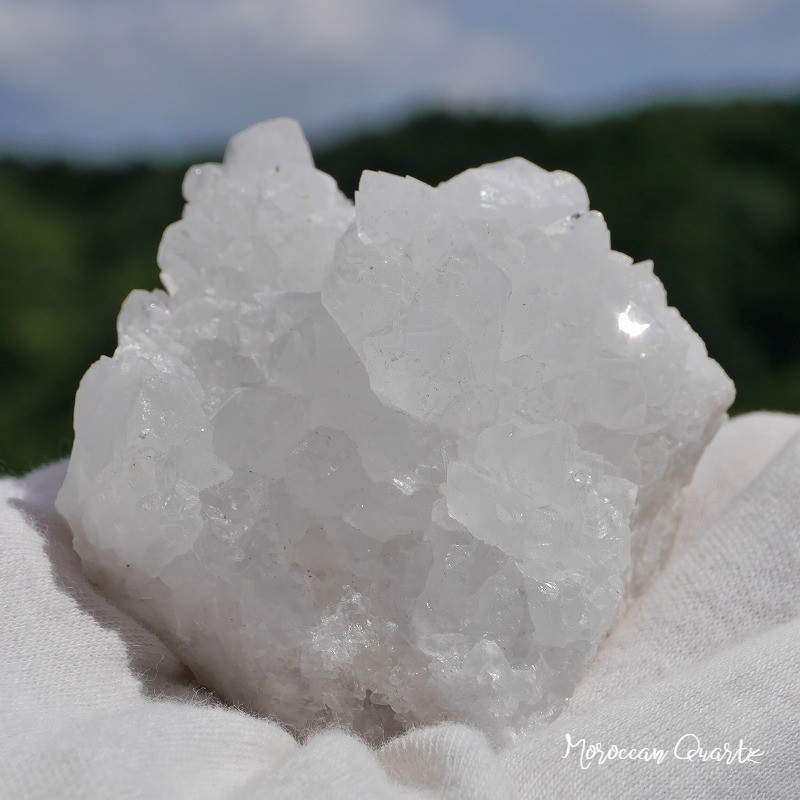 天然石 約138g約69×高45mmモロッコ産水晶原石クラスターヘッド水晶ポイント結晶群生