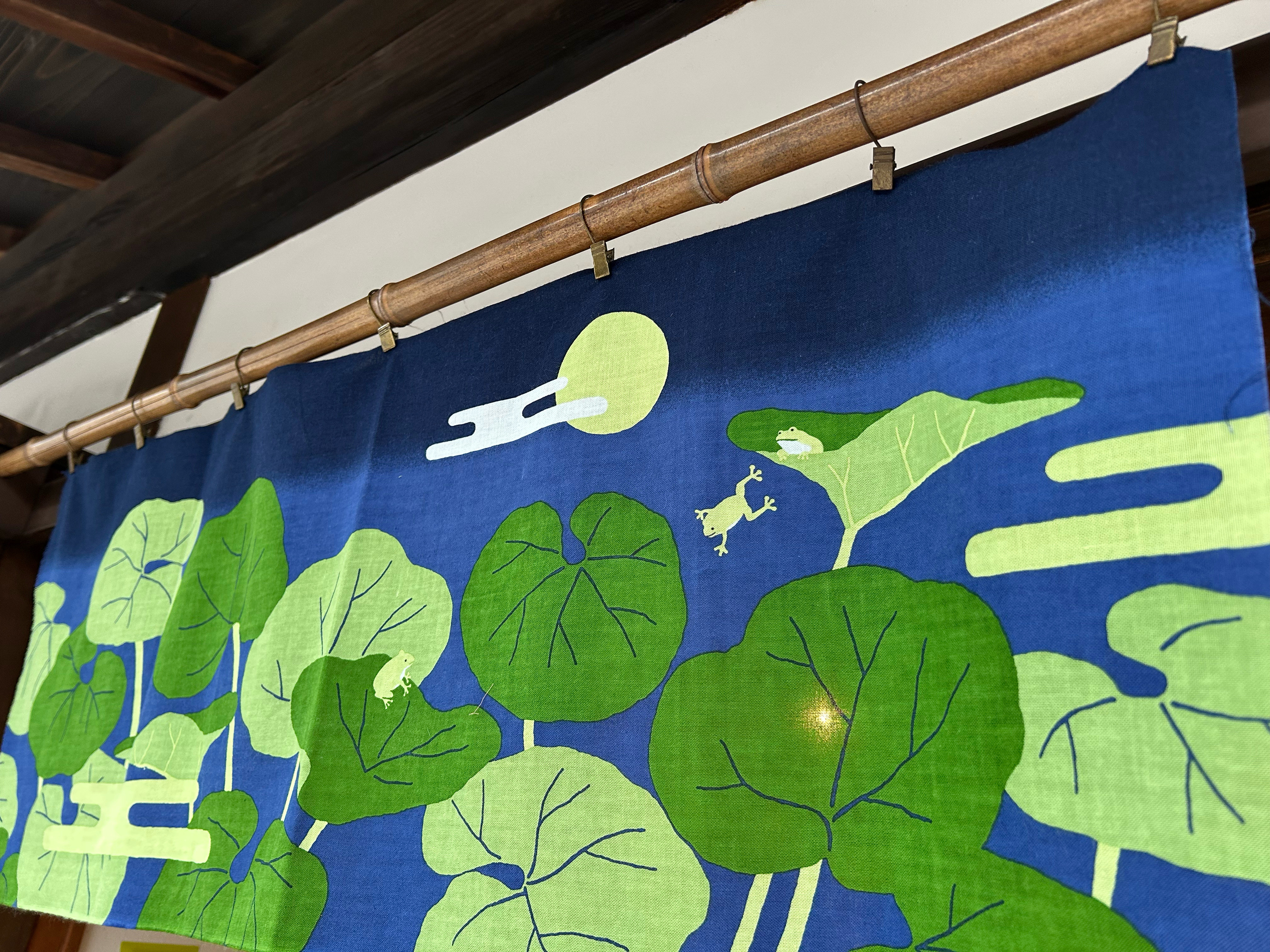 手ぬぐい「蕗と蛙」