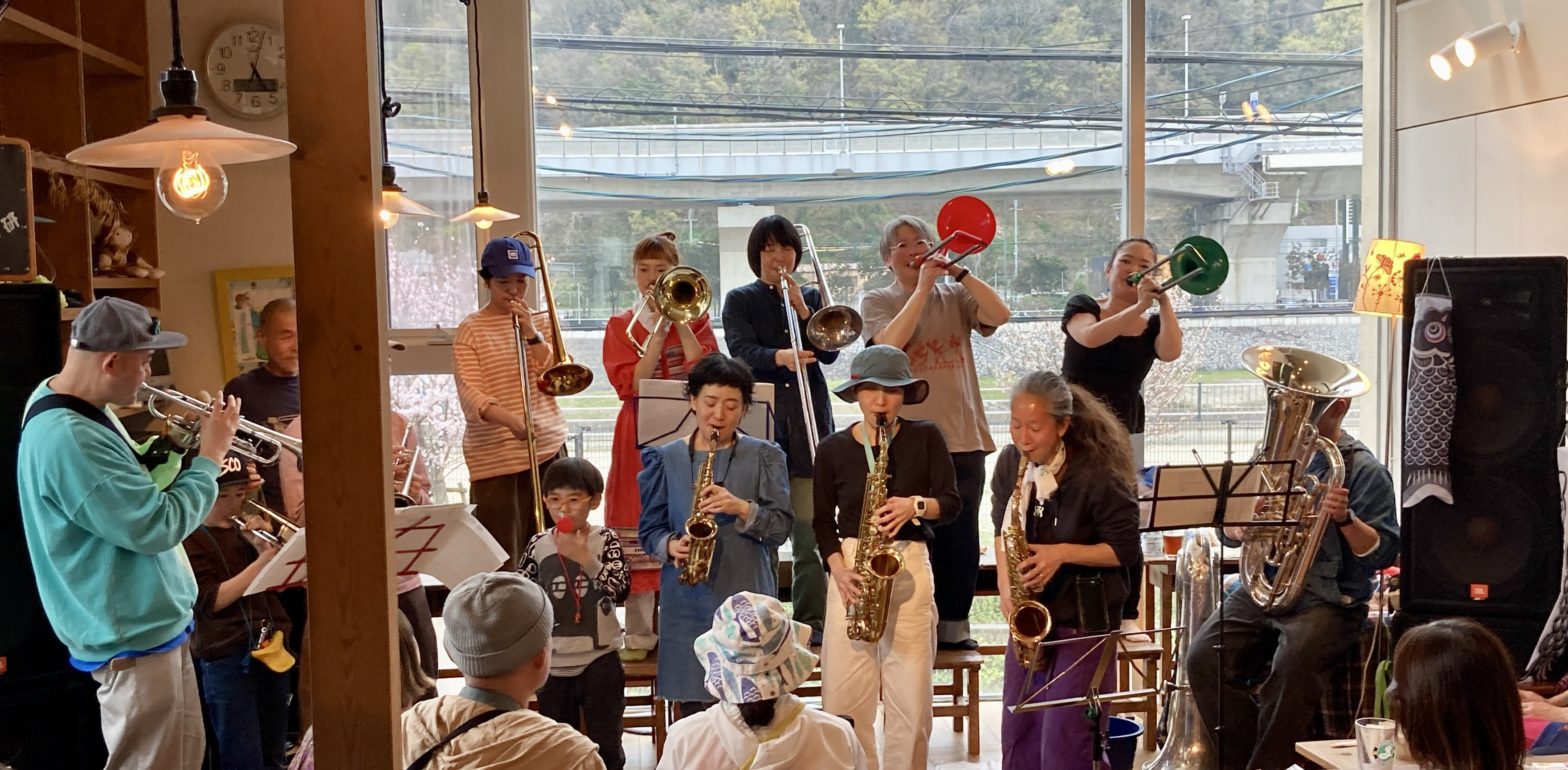 2025年4月5日(土)三田村管打団?春の恒例うどんミーティング(いや、ワンマンライブ)@うどん屋の2階〜もうすぐもうすぐ。