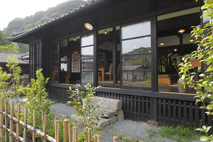 コロナウイルス感染防止のためしばらく休業します
