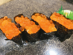 いくら　（税込）2貫380円　4貫760円
