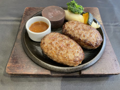 黒毛和牛の鉄板ハンバーグ タルタルステーキ