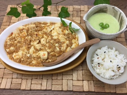大豆ミートの麻婆豆腐＆枝豆と玉ねぎのもちきびポタージュ.JPG
